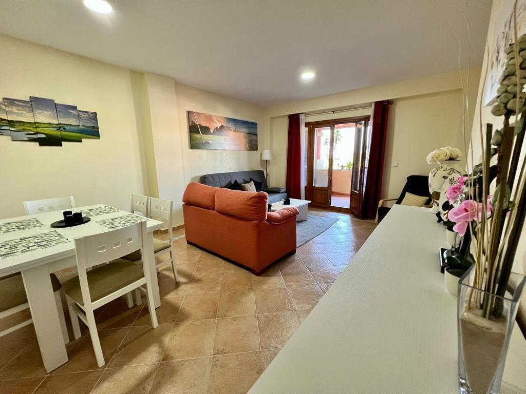 Apartamento Saadia Golf And Beach Уелва Екстериор снимка